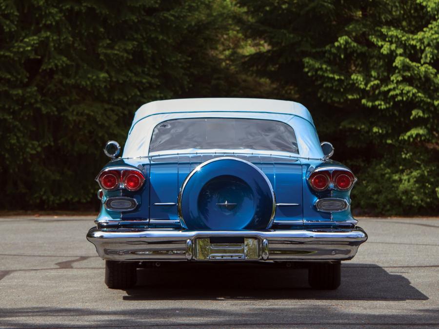  Pontiac Parisienne Convertible 1958 года  (фото 17 из 19)